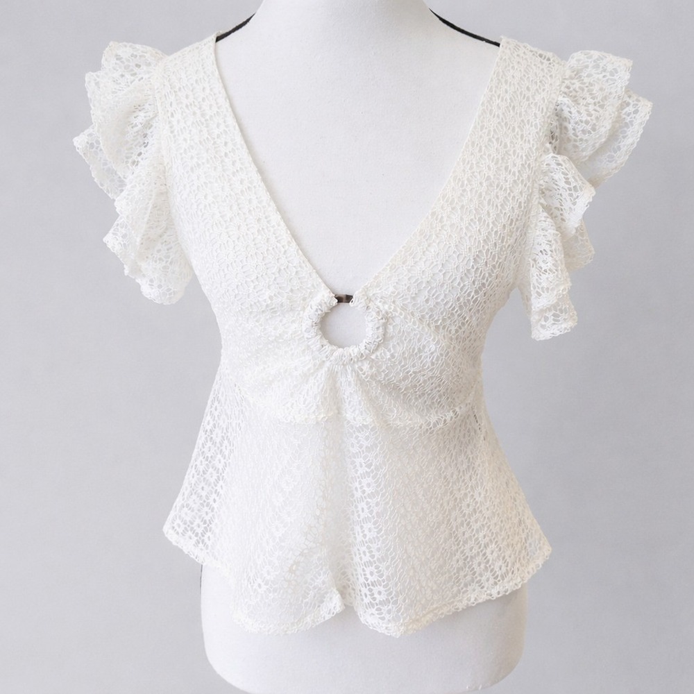 Steve‎ Madden Lace Peplum Top XS White Cottagecore Boho Ruffle O Ring Blouse